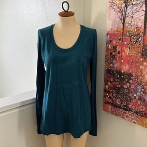 Lululemon Long Sleeve Top Size 6